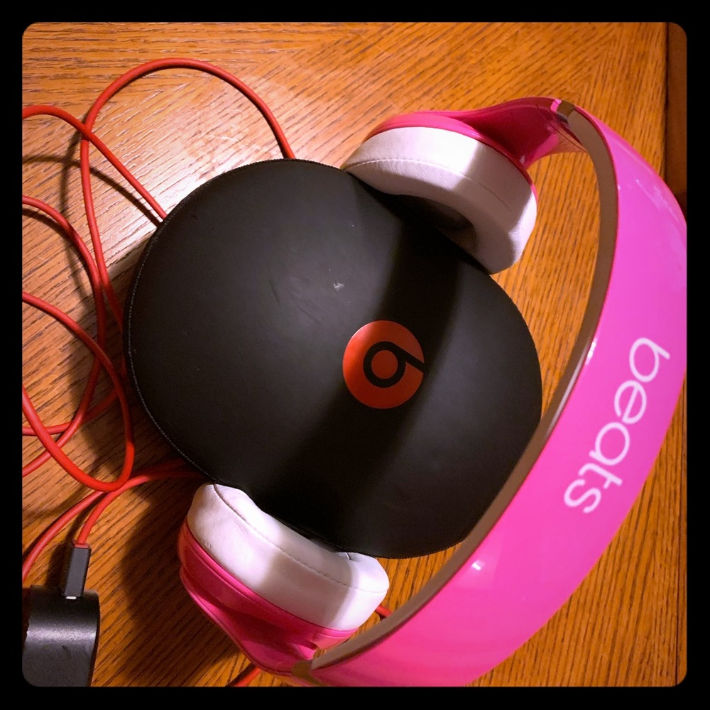 Dr Dre Hot Pink Beat Headphones